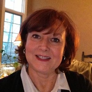 Meet your Posher, Debi